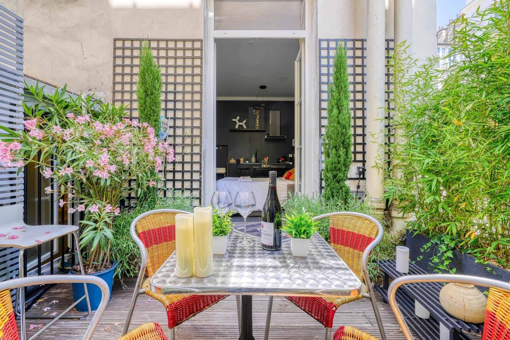Апартаменты Amazing Private Terrasse-Sentier Париж Экстерьер фото