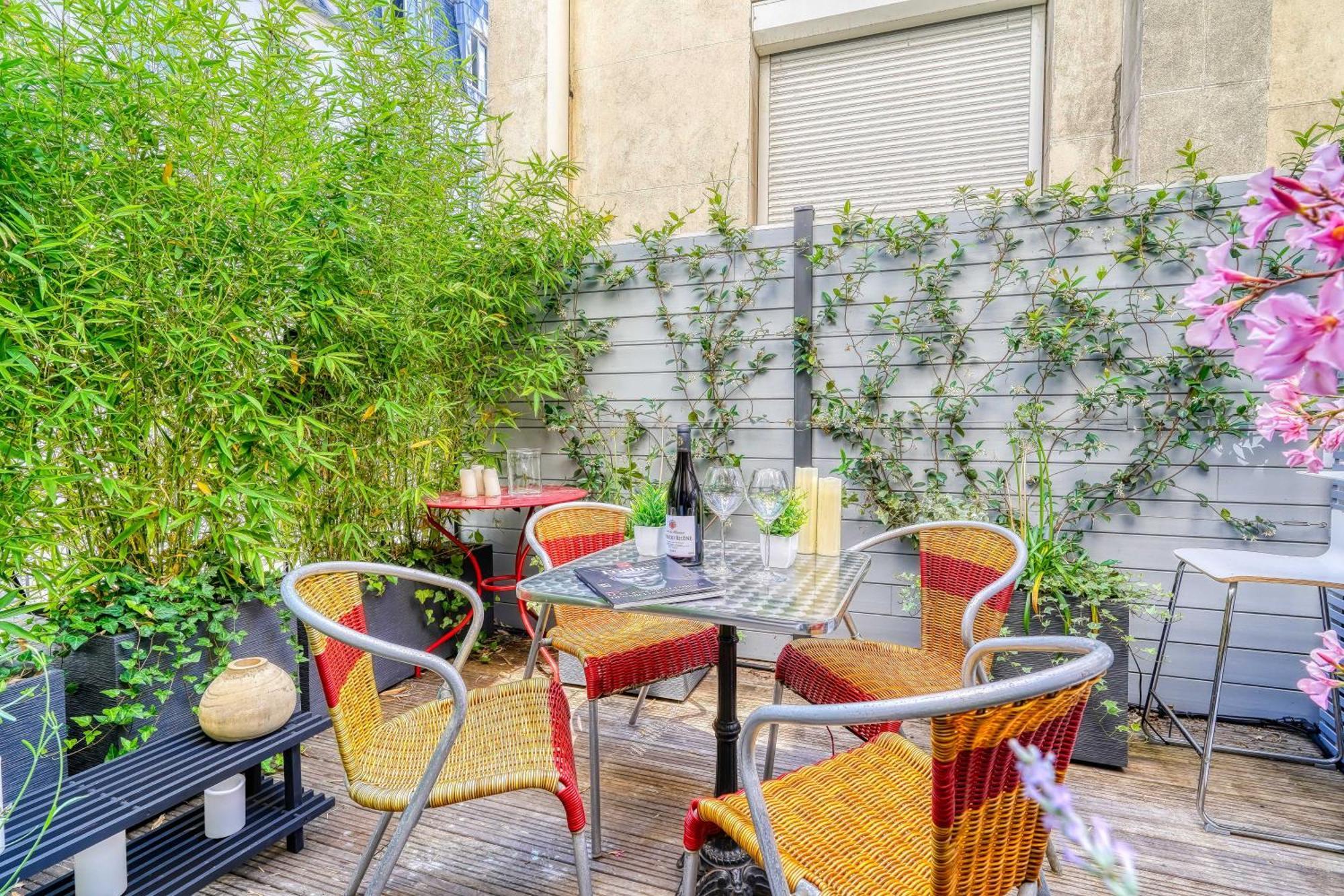 Апартаменты Amazing Private Terrasse-Sentier Париж Экстерьер фото